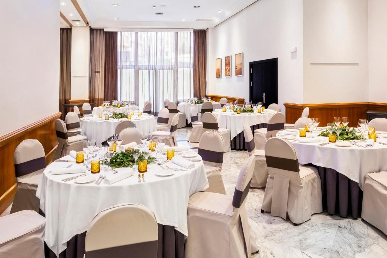 Melia Maria Pita Hotel A Coruna Bagian luar foto