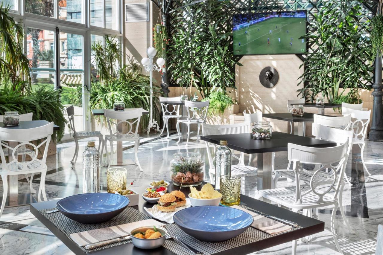 Melia Maria Pita Hotel A Coruna Bagian luar foto