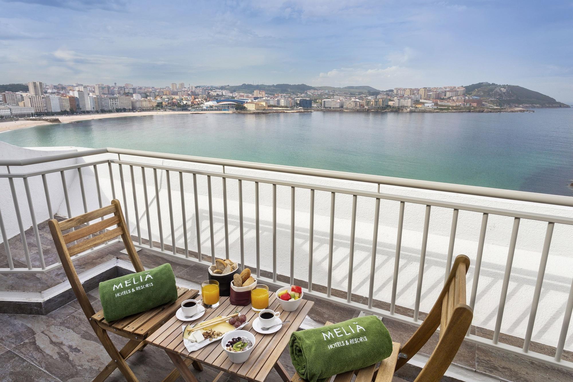 Melia Maria Pita Hotel A Coruna Bagian luar foto